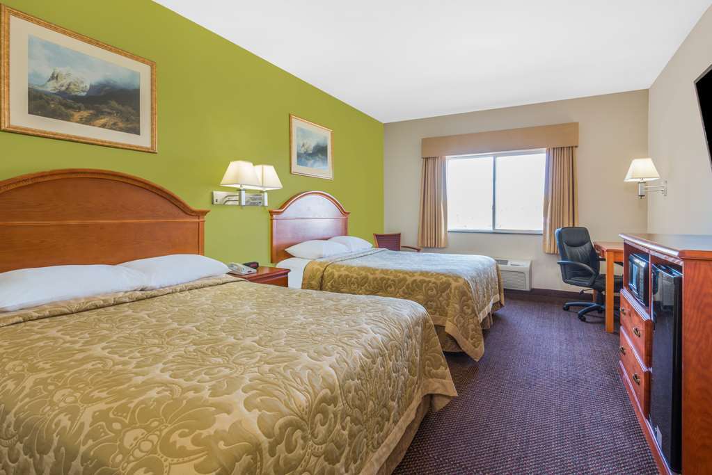 Hotel Super 8 By Wyndham Salina Pokoj fotografie