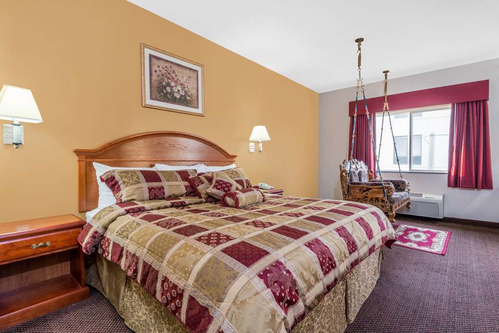 Hotel Super 8 By Wyndham Salina Pokoj fotografie